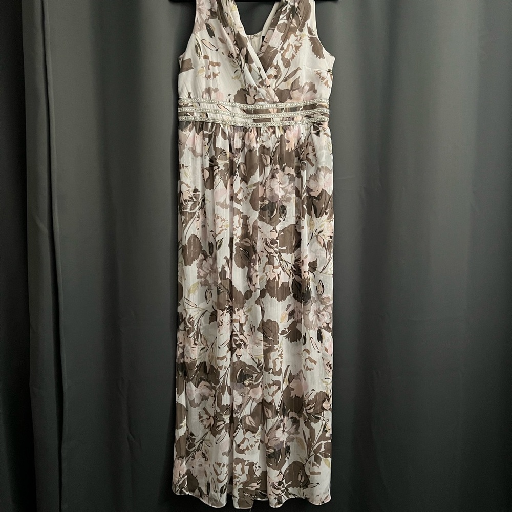 A beautiful R& M Richards floral dress. Long, sleeveless with a touch of bling!